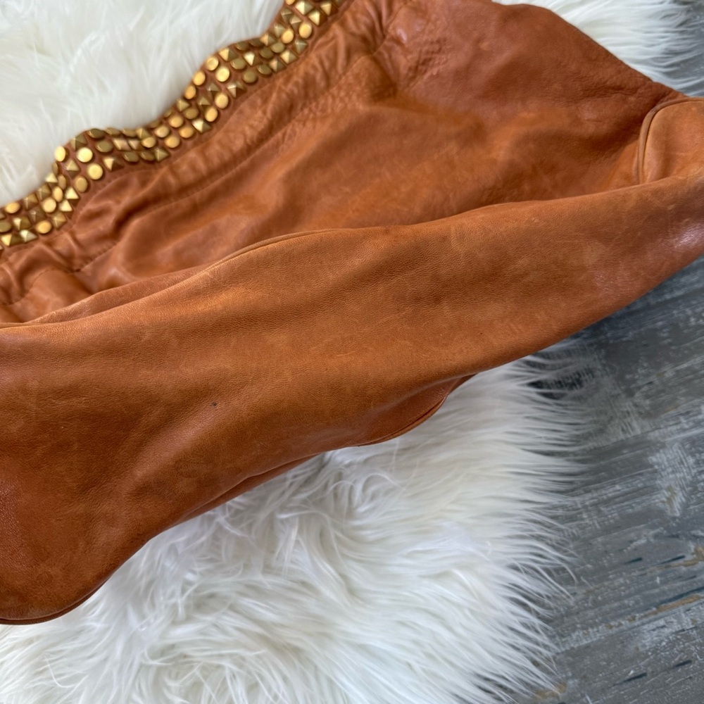 TORY BURCH Tan Studded Linden Leather Tote Bag - Picture 8 of 8